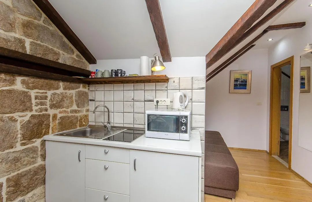 Apartment And Rooms Desideria-1